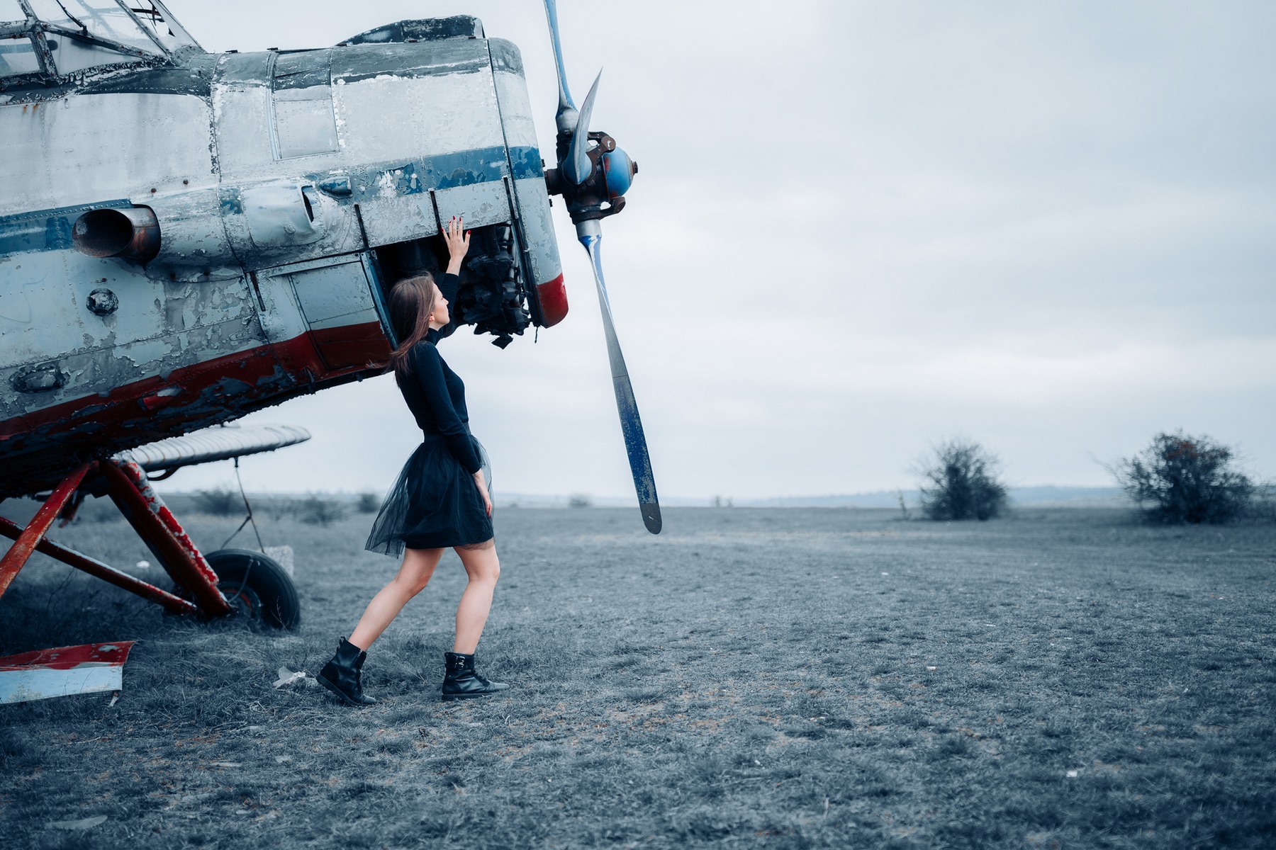 Old plane 05 2048px